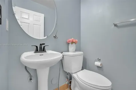 632 NW 208th Terrace Pembroke Pines FL 33029