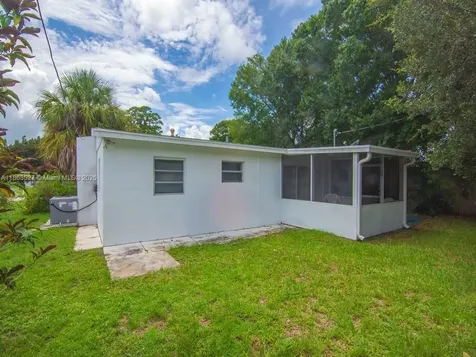 1650 5 Avenue Vero Beach FL 32960