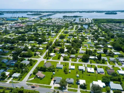 1650 5 Avenue Vero Beach FL 32960