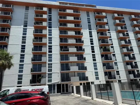 2075 NE 164th Street North Miami Beach FL 33162