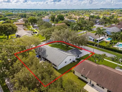 20341 NW 8th Street Pembroke Pines FL 33029