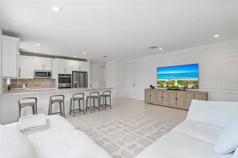 9974 NW 86th Terrace Doral FL 33178