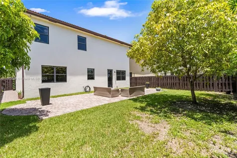 9974 NW 86th Terrace Doral FL 33178