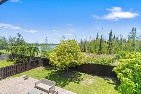 9974 NW 86th Terrace Doral FL 33178