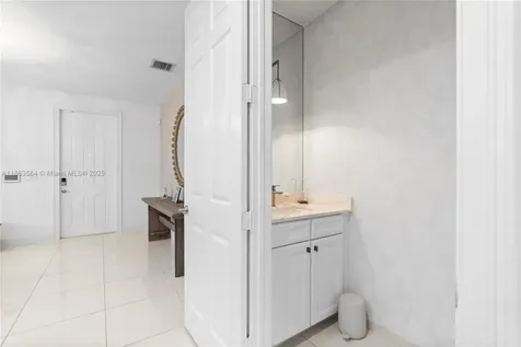 9974 NW 86th Terrace Doral FL 33178
