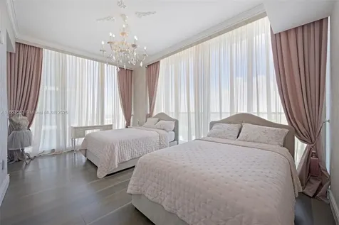 17901 Collins Avenue Sunny Isles Beach FL 33160