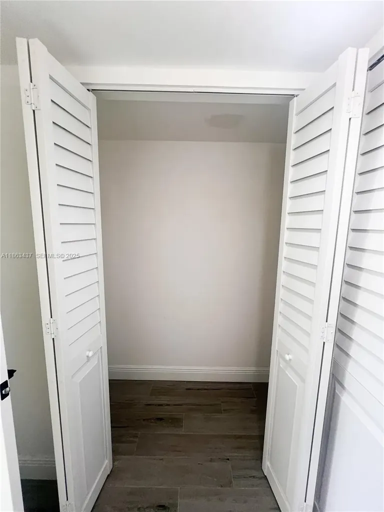 769 Jeffery Street Boca Raton FL 33487
