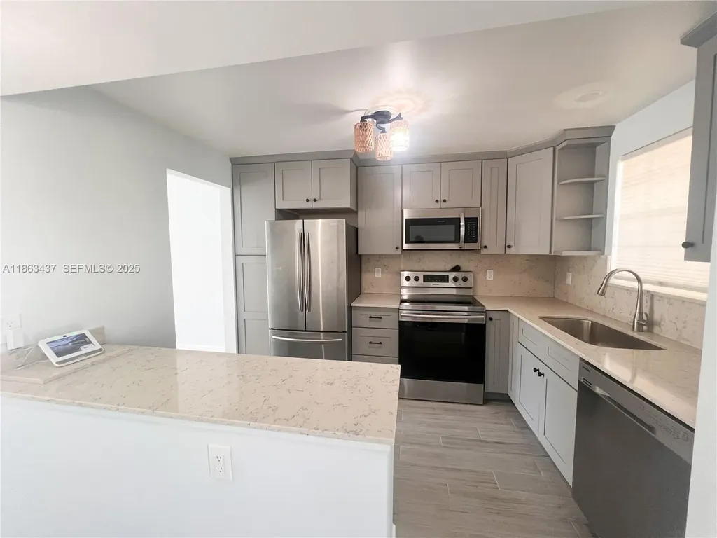 769 Jeffery Street Boca Raton FL 33487