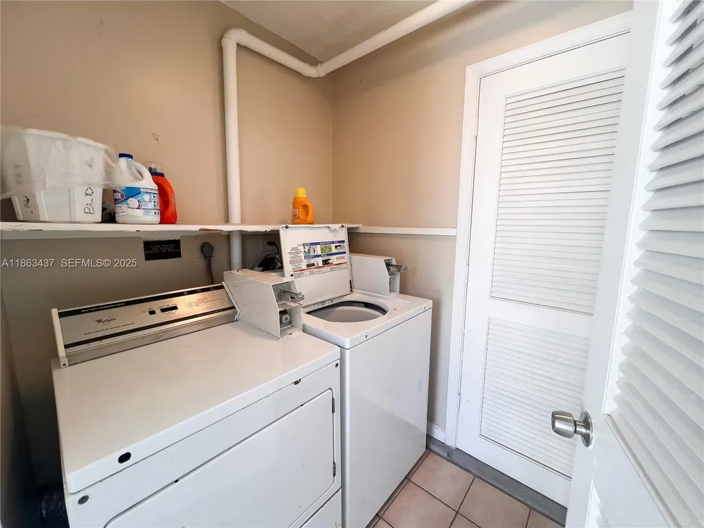 769 Jeffery Street Boca Raton FL 33487