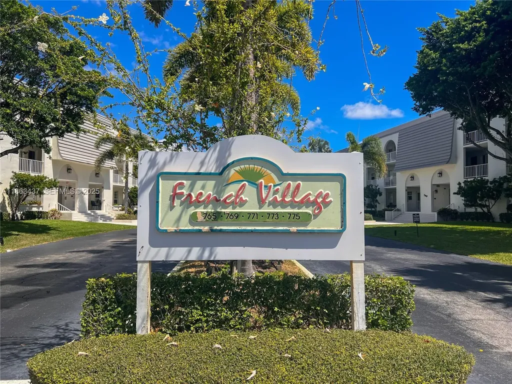 769 Jeffery Street Boca Raton FL 33487