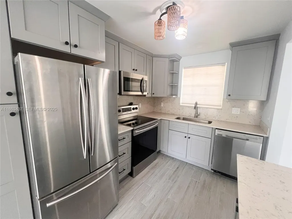 769 Jeffery Street Boca Raton FL 33487