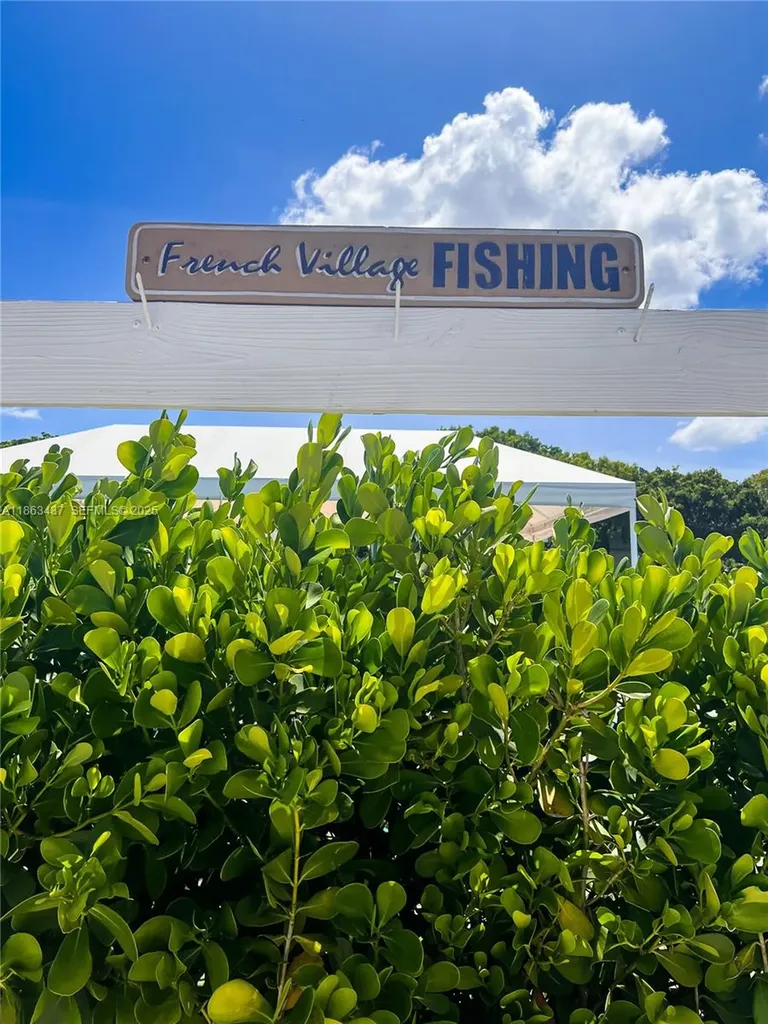 769 Jeffery Street Boca Raton FL 33487