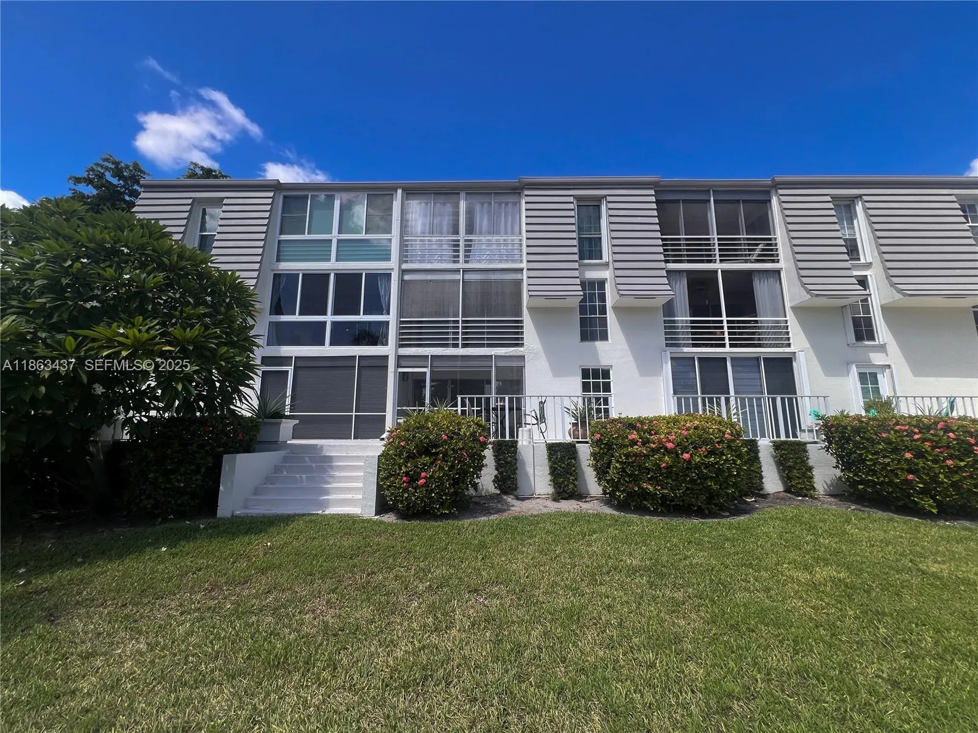 769 Jeffery Street Boca Raton FL 33487