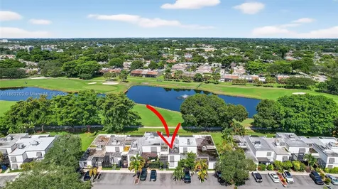 1530 W Golfview Drive Pembroke Pines FL 33026
