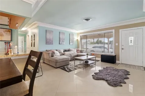 7490 Buchanan Street Hollywood FL 33024