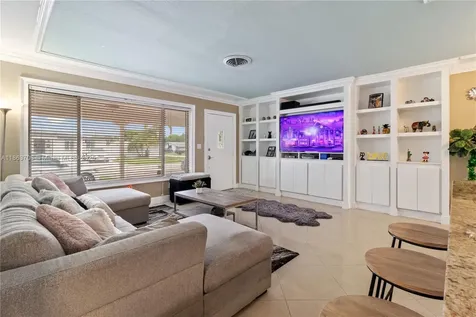 7490 Buchanan Street Hollywood FL 33024
