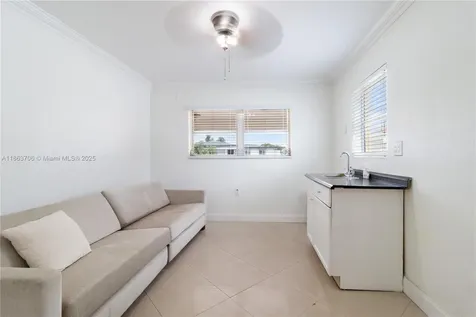 7490 Buchanan Street Hollywood FL 33024