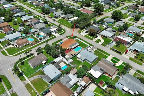 7490 Buchanan Street Hollywood FL 33024
