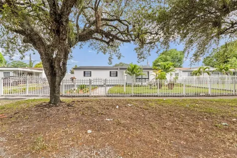 620 N 64th Avenue Hollywood FL 33024