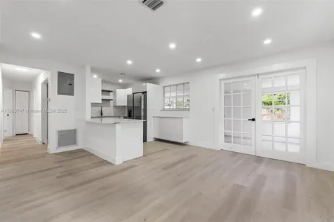 620 N 64th Avenue Hollywood FL 33024