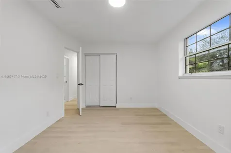 620 N 64th Avenue Hollywood FL 33024