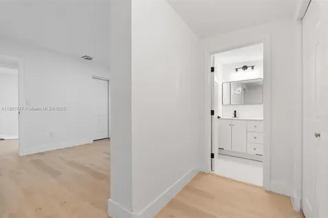 620 N 64th Avenue Hollywood FL 33024