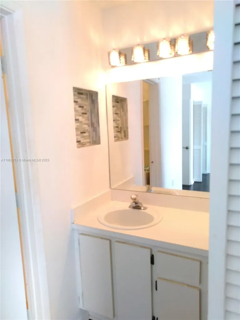 1532 Gabriel Street Hollywood FL 33020