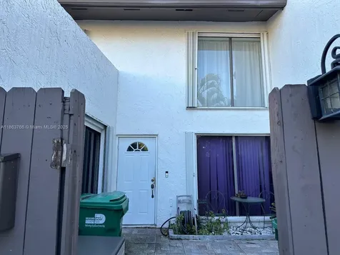 11208 SW 67th Terrace Miami FL 33173