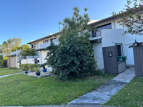 11208 SW 67th Terrace Miami FL 33173