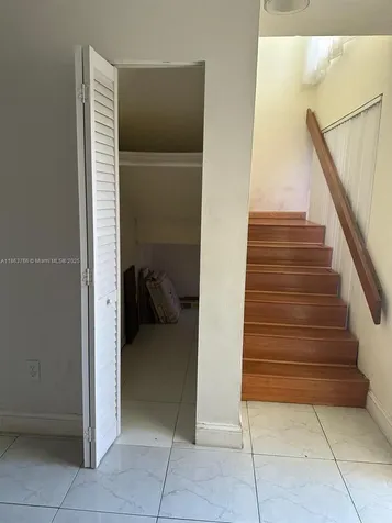 11208 SW 67th Terrace Miami FL 33173