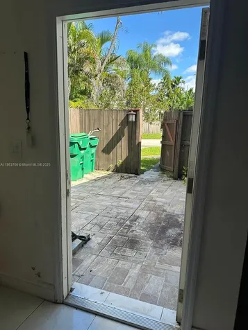 11208 SW 67th Terrace Miami FL 33173