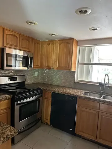 11208 SW 67th Terrace Miami FL 33173