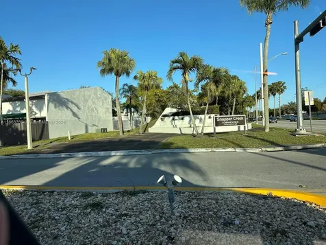 11208 SW 67th Terrace Miami FL 33173