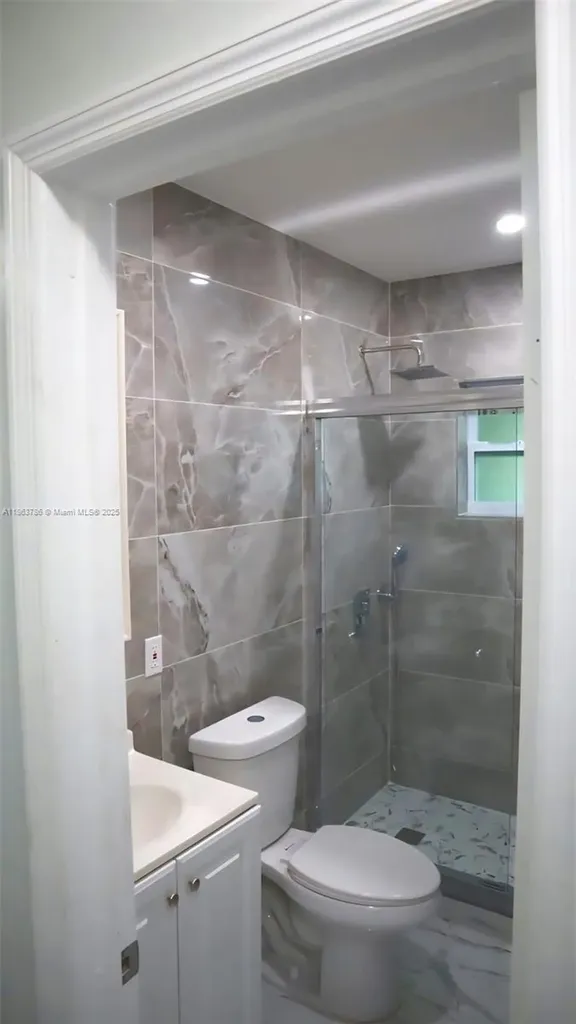 2503 NW 9th Street Fort Lauderdale FL 33311