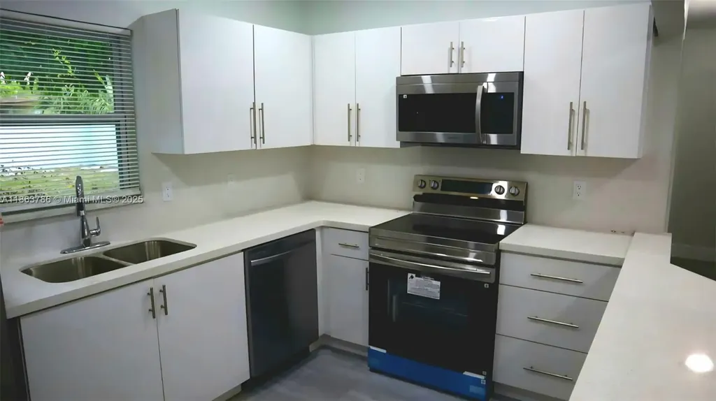 2503 NW 9th Street Fort Lauderdale FL 33311