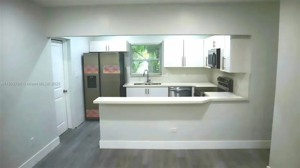 2503 NW 9th Street Fort Lauderdale FL 33311