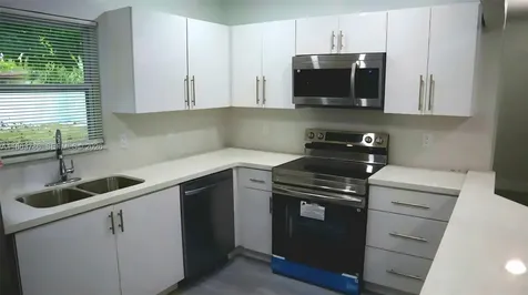 2503 NW 9th Street Fort Lauderdale FL 33311