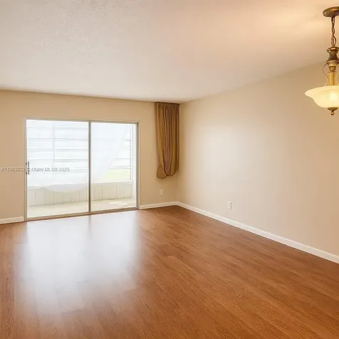5071 W Oakland Park Boulevard Lauderdale Lakes FL 33313