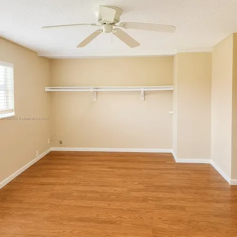 5071 W Oakland Park Boulevard Lauderdale Lakes FL 33313