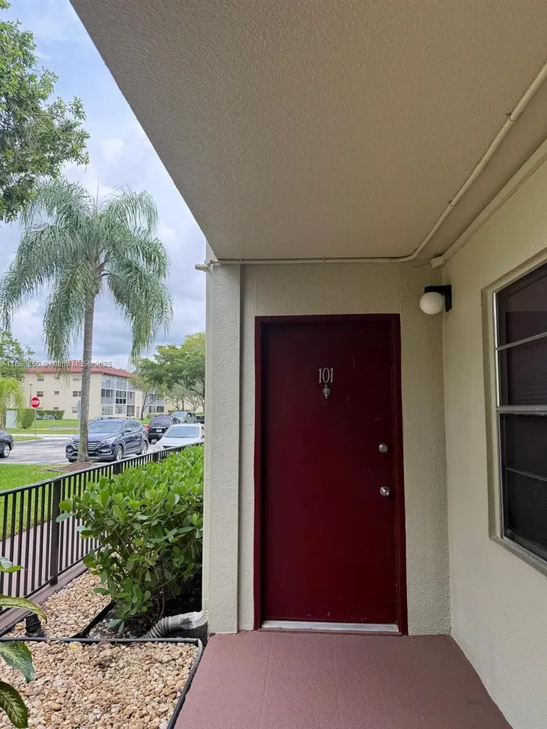 150 SW 134th Way Pembroke Pines FL 33027