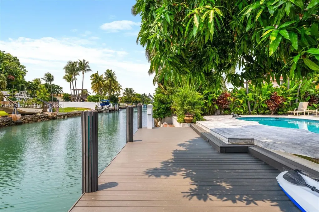 1410 Cleveland Road Miami Beach FL 33141