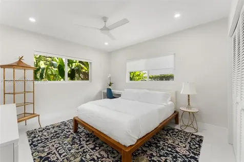 1410 Cleveland Road Miami Beach FL 33141