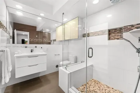 1410 Cleveland Road Miami Beach FL 33141