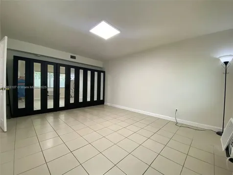 932 Euclid Avenue Miami Beach FL 33139