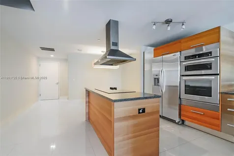 2950 NE 188th Street Aventura FL 33180