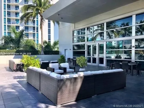 2950 NE 188th Street Aventura FL 33180