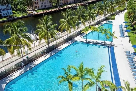 2950 NE 188th Street Aventura FL 33180
