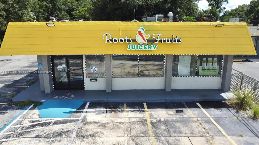 2944 W University Boulevard W Jacksonville FL 32217