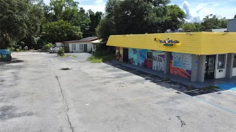 2944 W University Boulevard W Jacksonville FL 32217