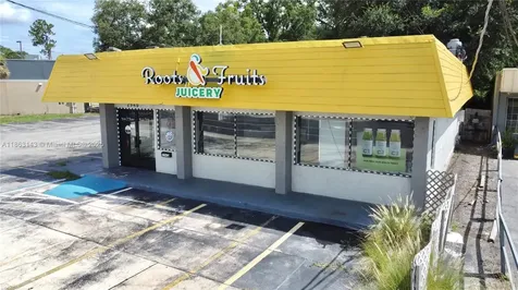 2944 W University Boulevard W Jacksonville FL 32217